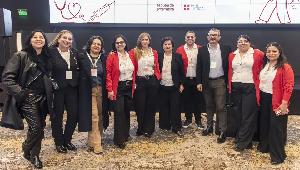 Equipo de la Escuela de Enfermería de Swiss Medical